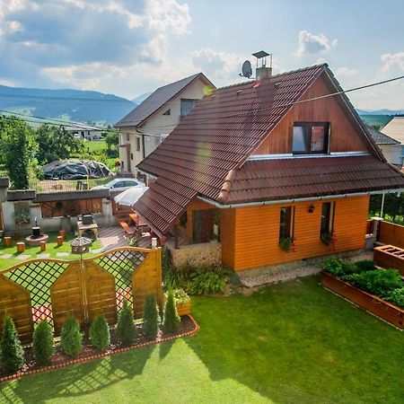 Villa Privát NA CHALUPE Partizánska Ľupča 649 Esterno foto
