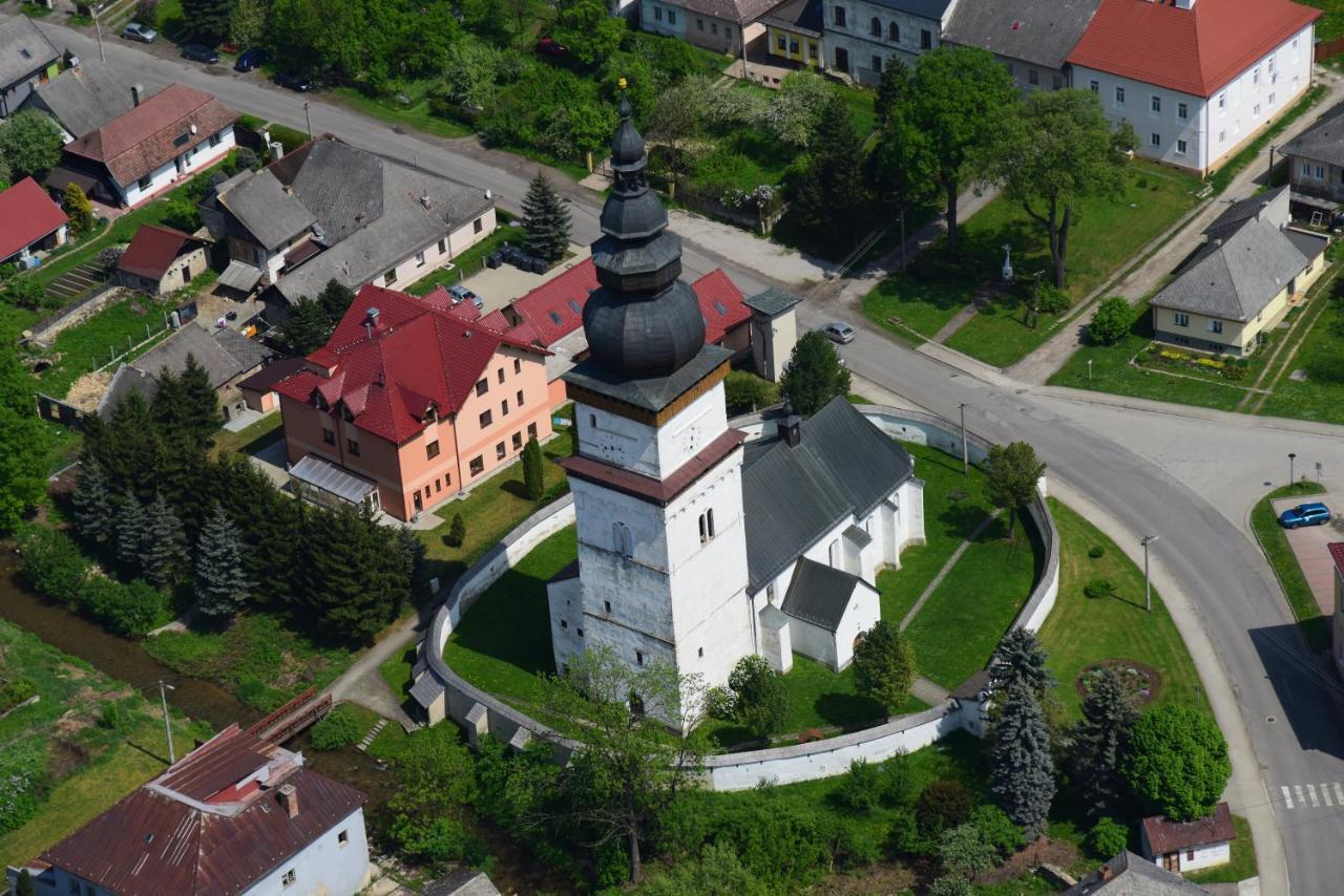 Villa Privát NA CHALUPE Partizánska Ľupča 649 Esterno foto