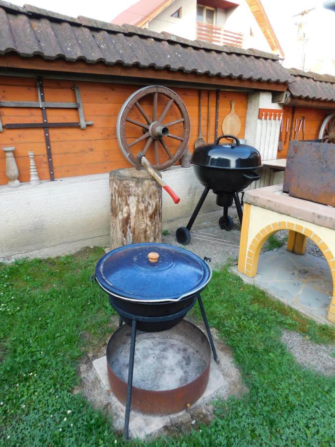 Villa Privát NA CHALUPE Partizánska Ľupča 649 Esterno foto